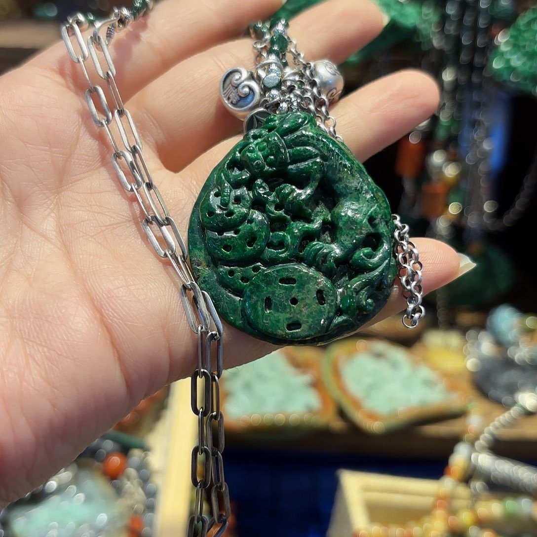 翡翠颈饰未镶嵌原创