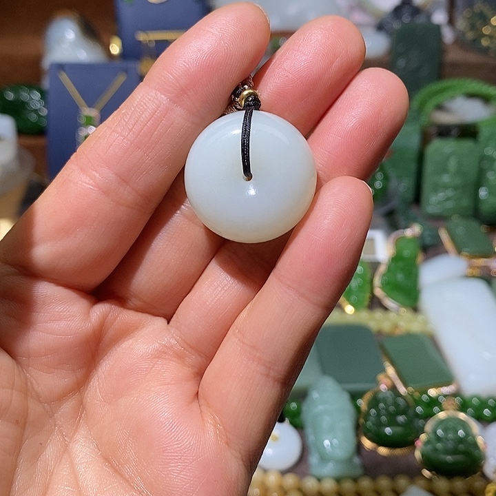 P***o和田玉（白玉）未镶嵌吊坠(不含链)