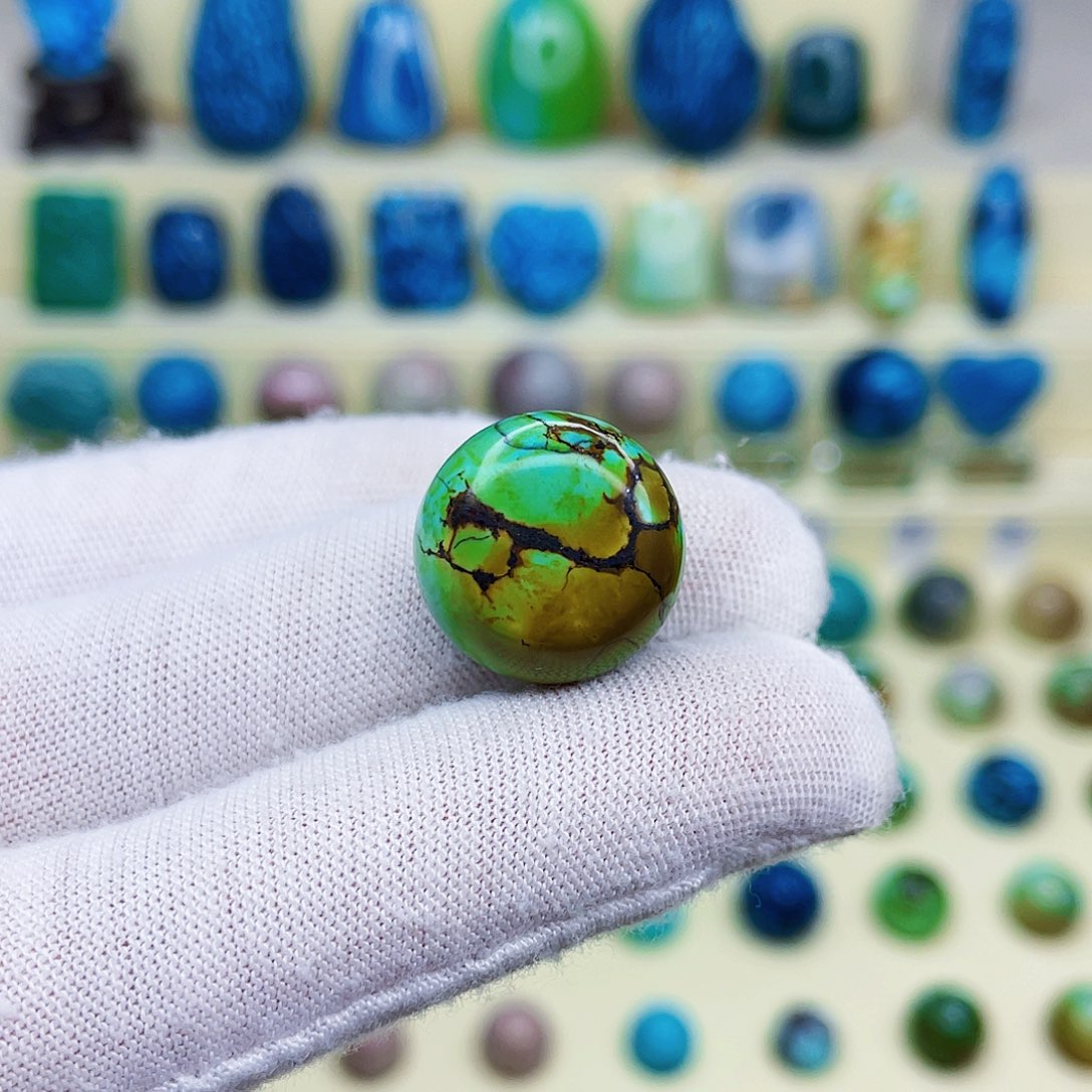 绿松石绿松石未镶嵌