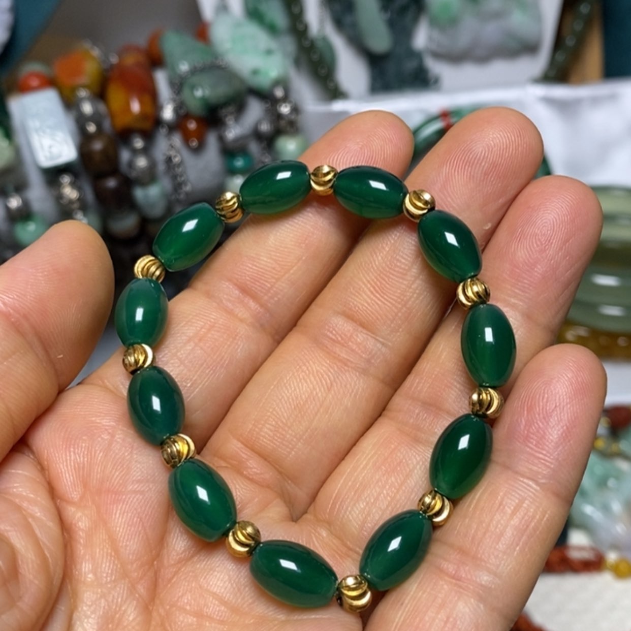【闪购商品】翡翠吊坠(赠链)未镶嵌