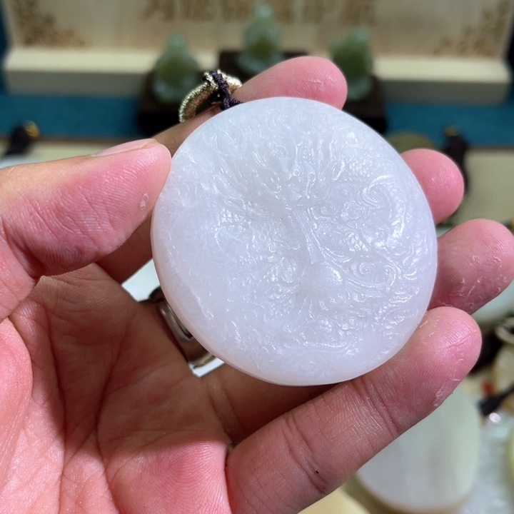 颈饰未镶嵌和田玉璇*門