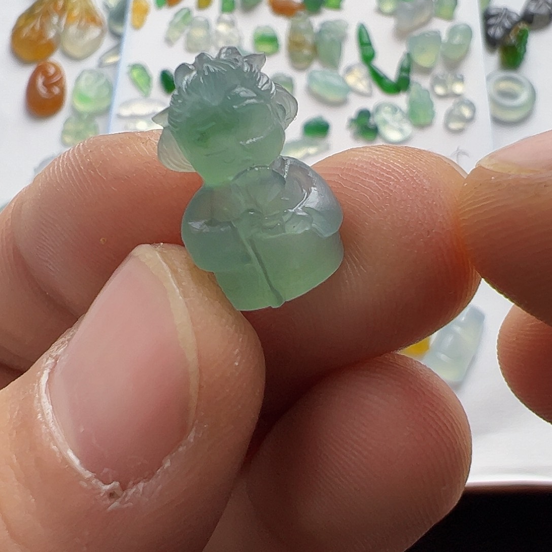 定制翡翠未镶嵌司机娘娘