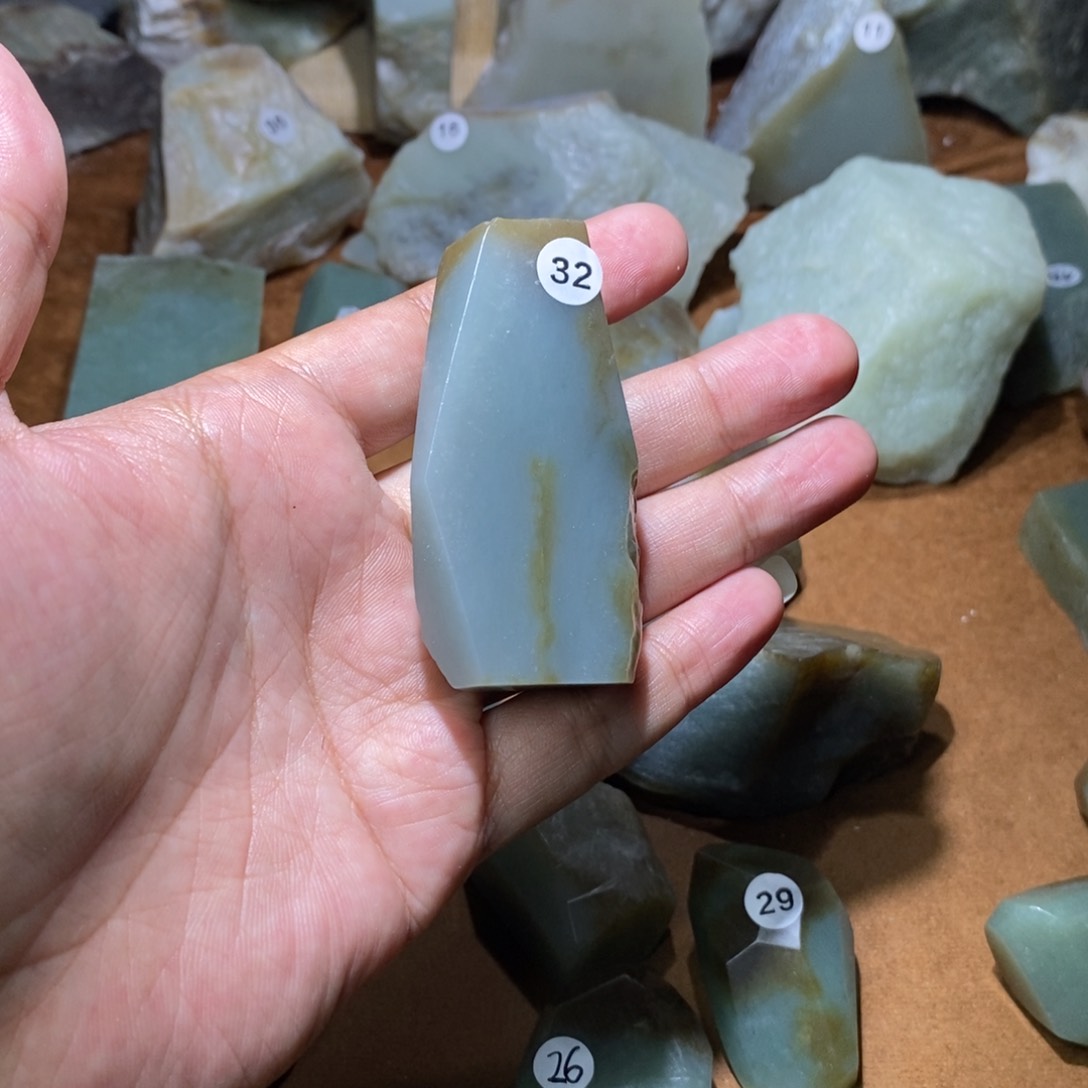 未镶嵌和田玉珠宝半成品晓*