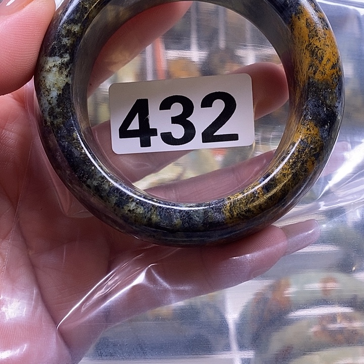 宝***宝蛇纹石玉未镶嵌手镯