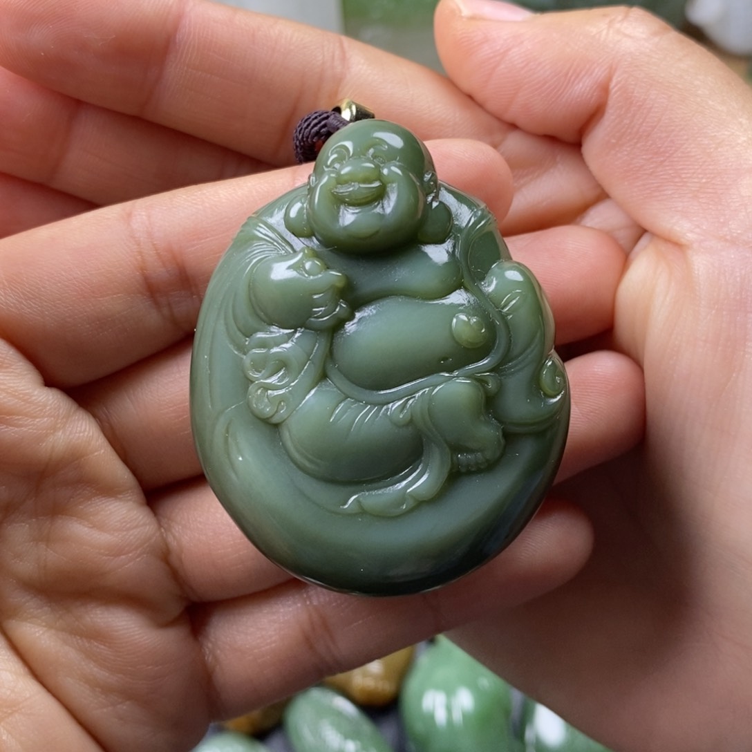 颈饰未镶嵌和田玉