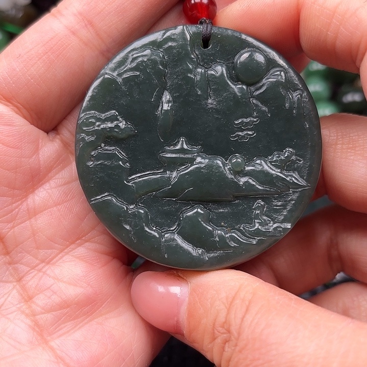 和田玉颈饰未镶嵌