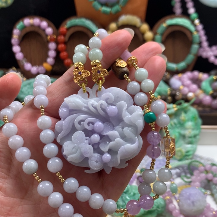 翡翠未镶嵌颈饰吊坠