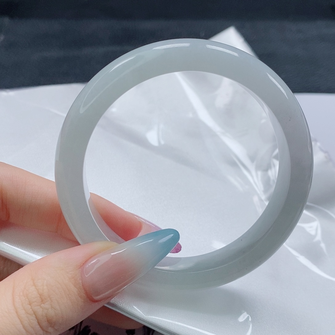 【闪购商品】未镶嵌手镯翡翠365号