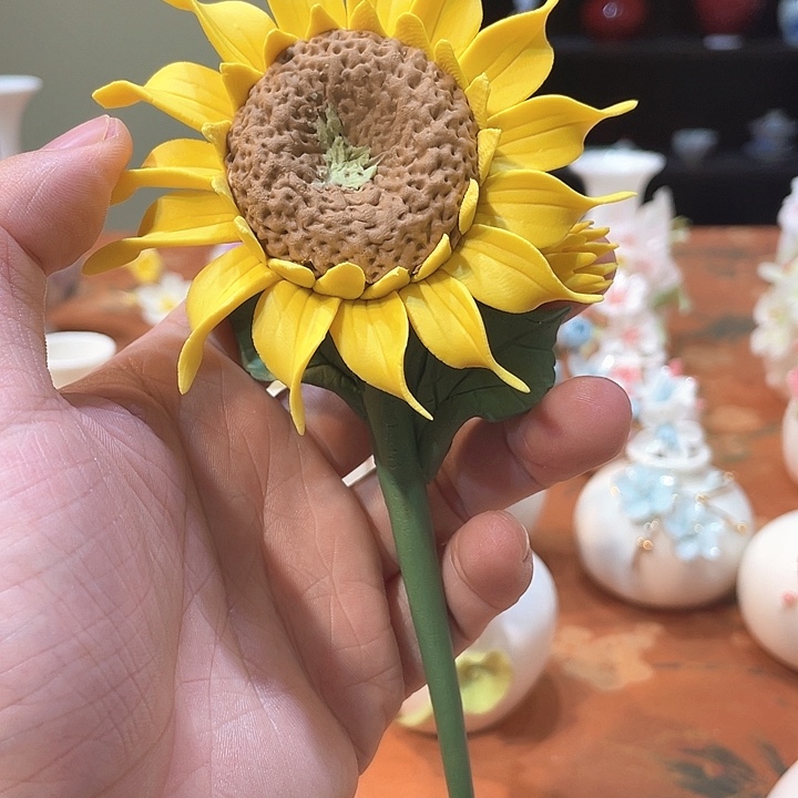 手工陶瓷精致摆件