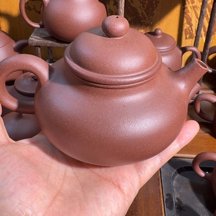 紫砂茶壶紫泥底槽青容天300