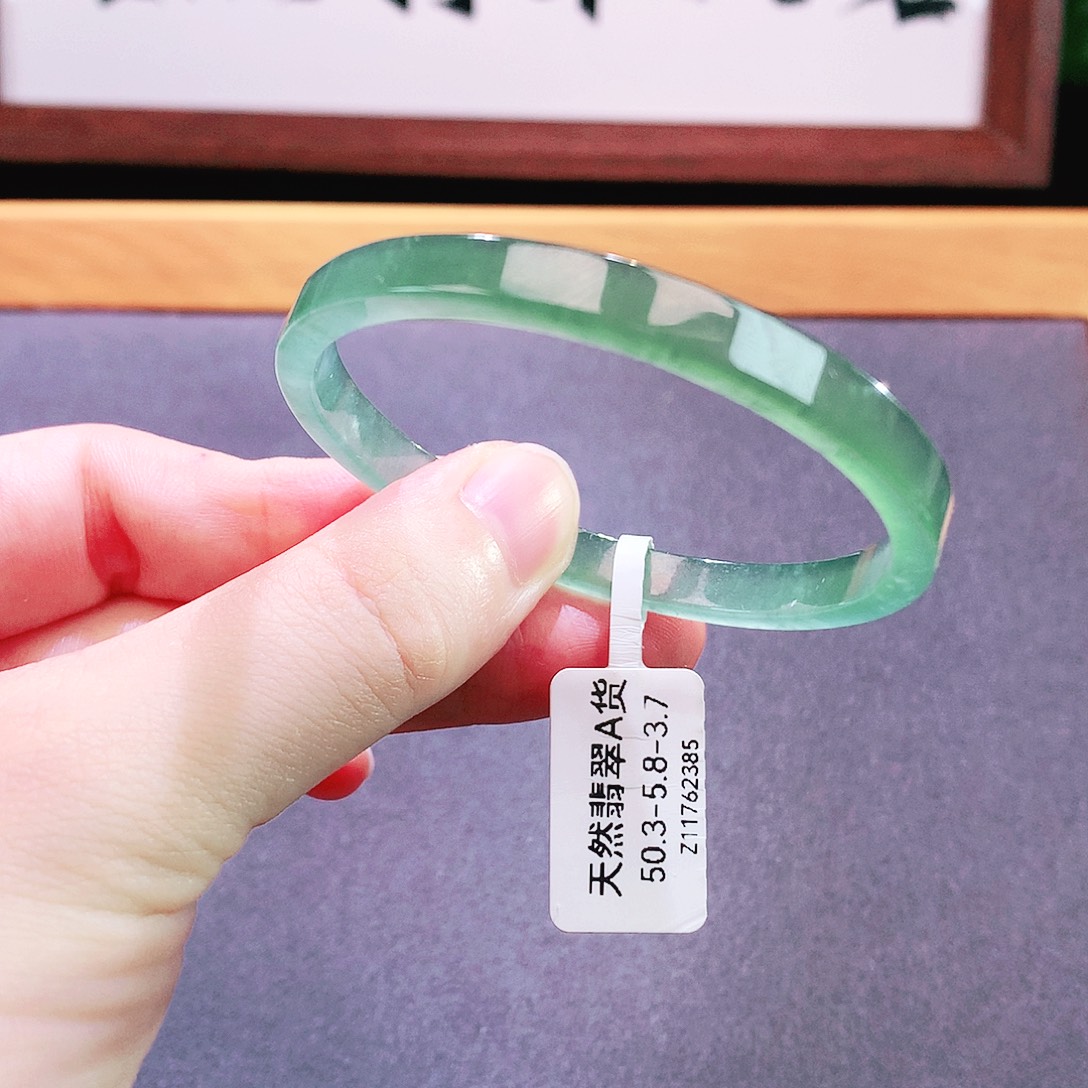 未镶嵌手镯翡翠天然翡翠