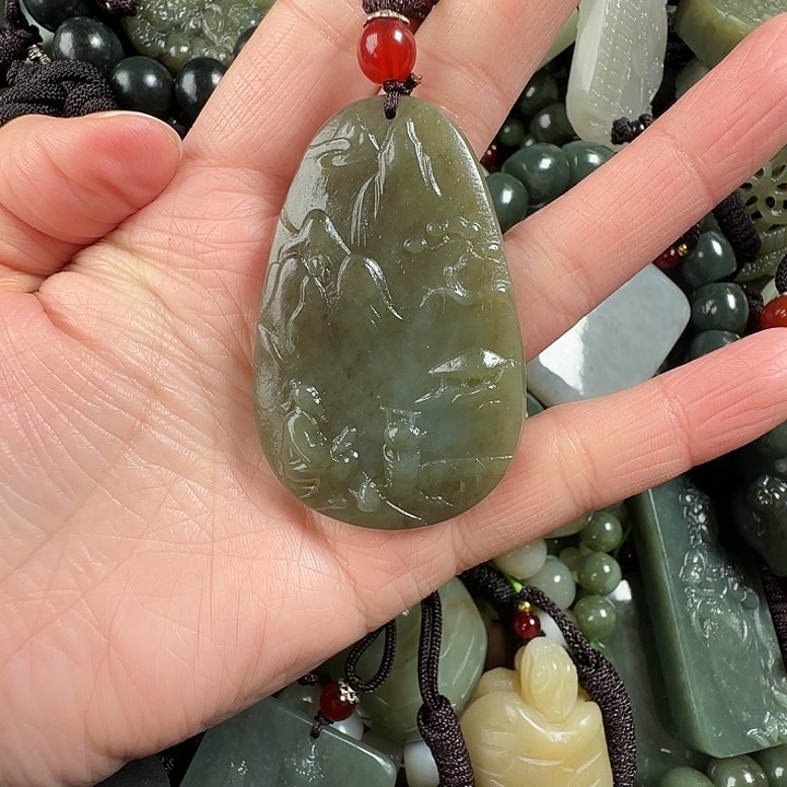 和田玉颈饰未镶嵌