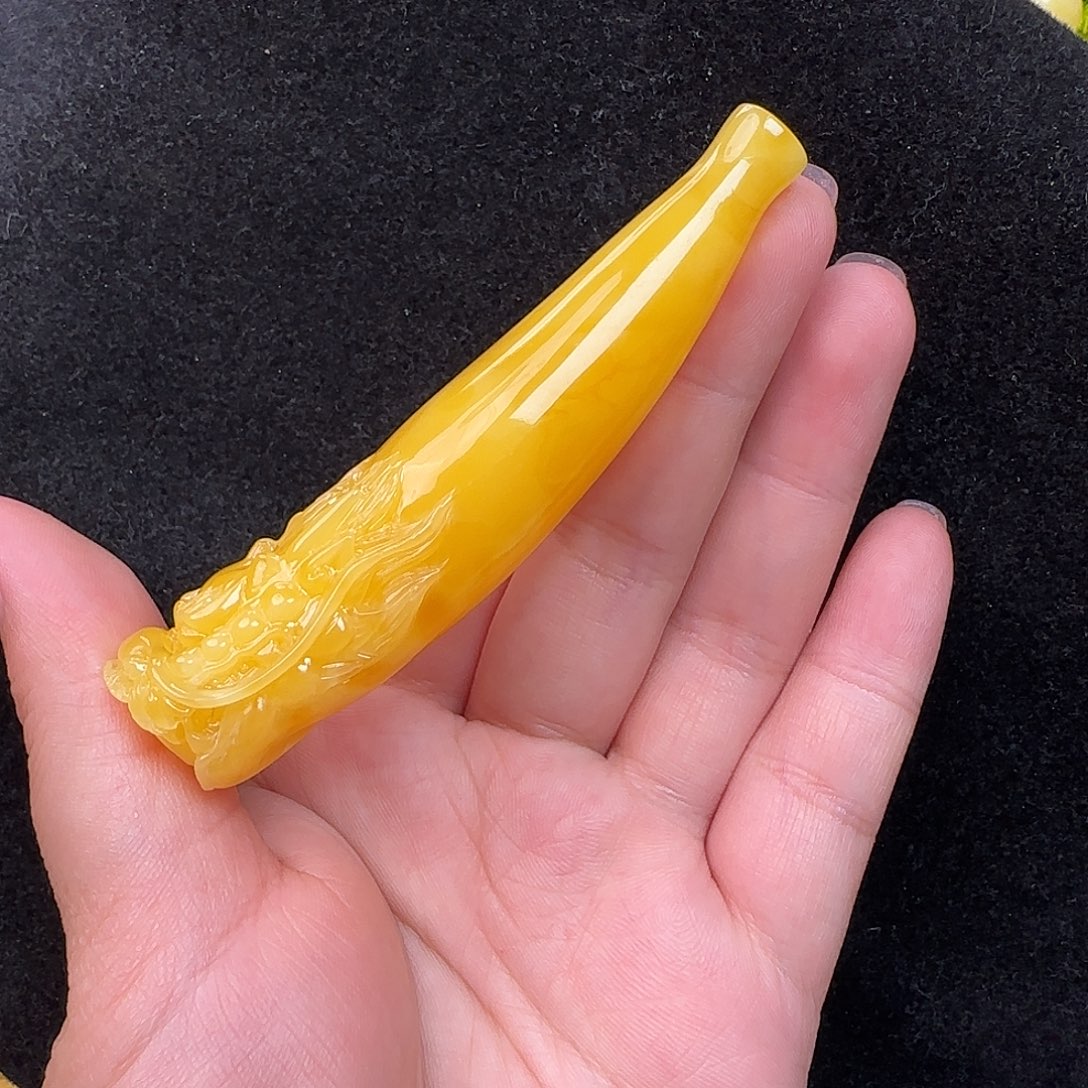 蜜蜡未镶嵌珠宝奇石