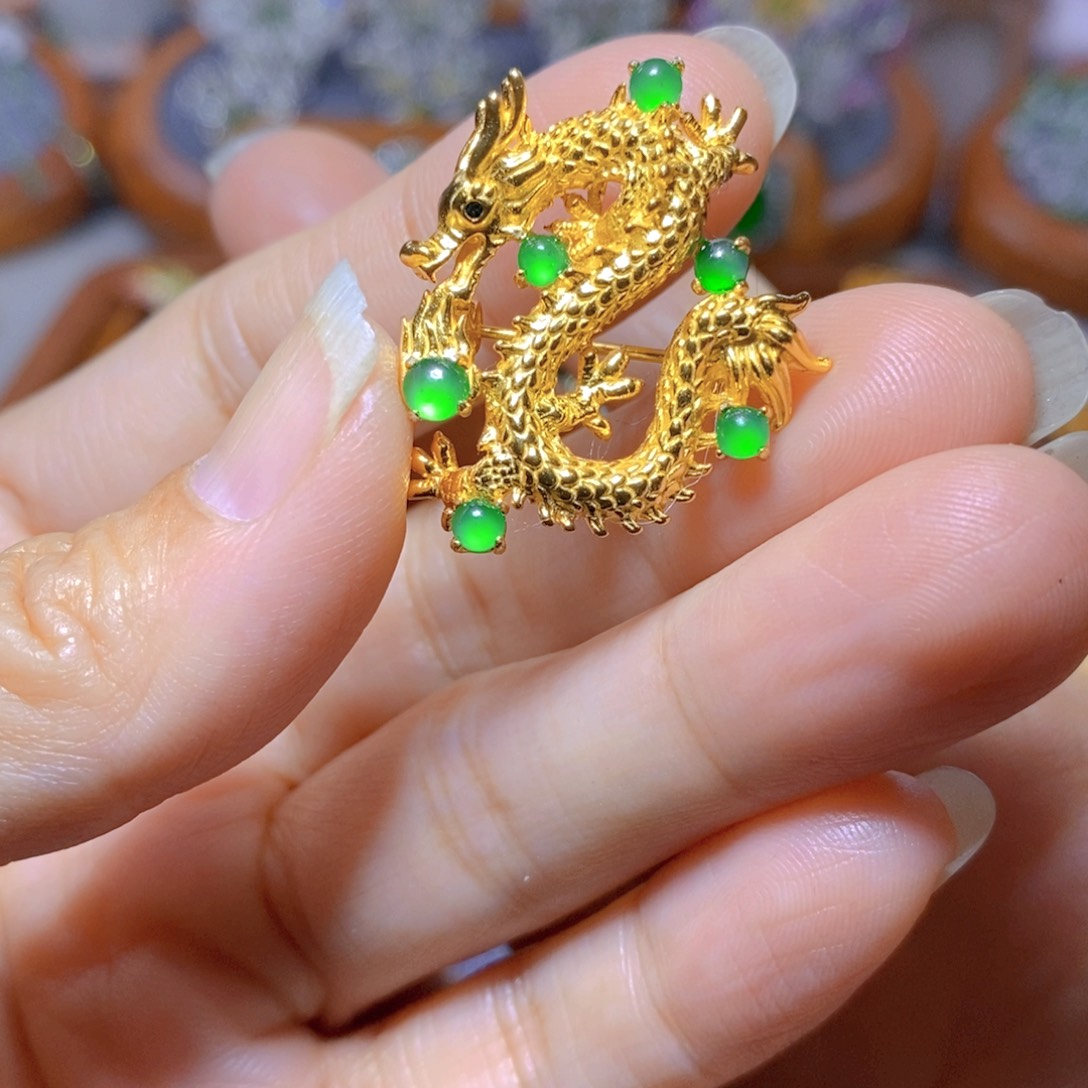 翡翠颈饰银S925镶嵌天然翡翠