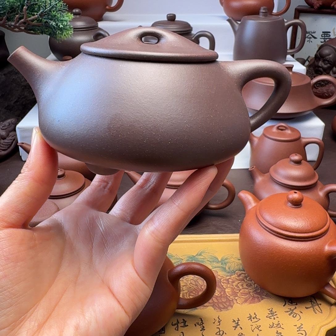 茶壶紫砂特练紫泥 满飘300微瑕