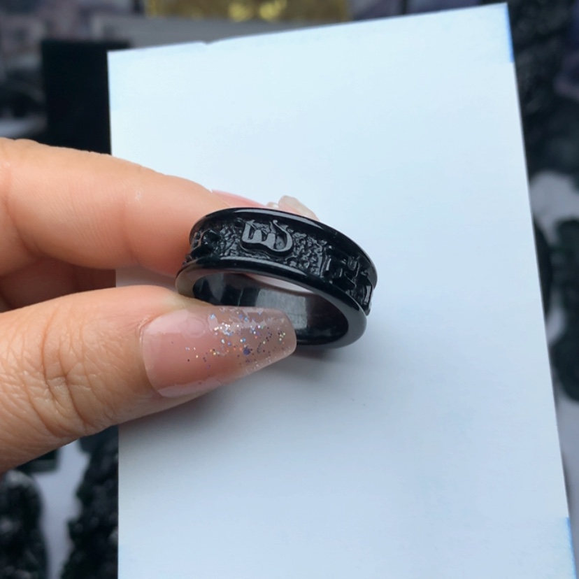 【闪购商品】翡翠颈饰未镶嵌一***仇戒指