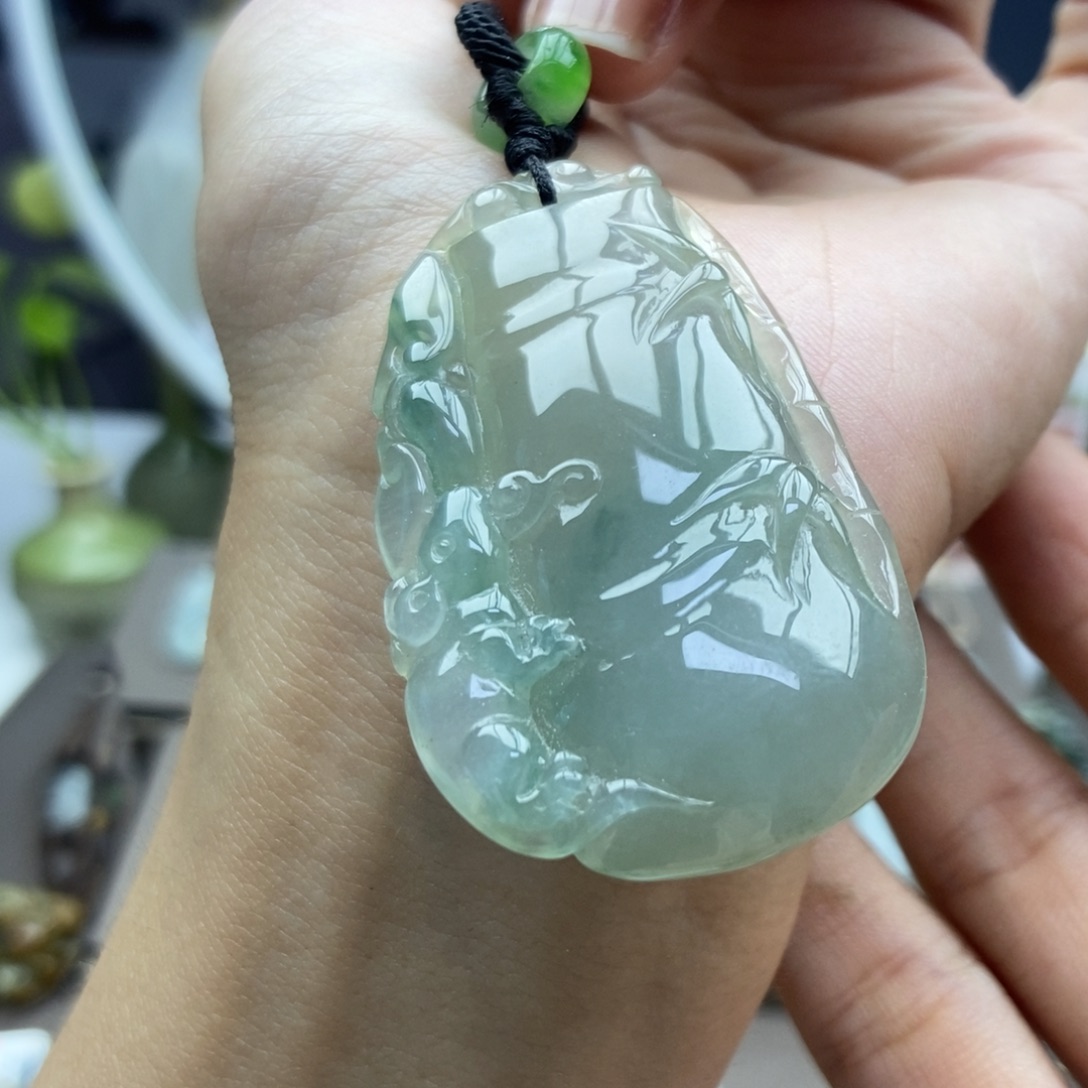 翡翠未镶嵌颈饰吊坠60
