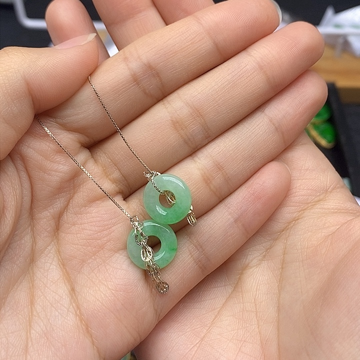 翡翠耳饰银S925镶嵌天然翡翠