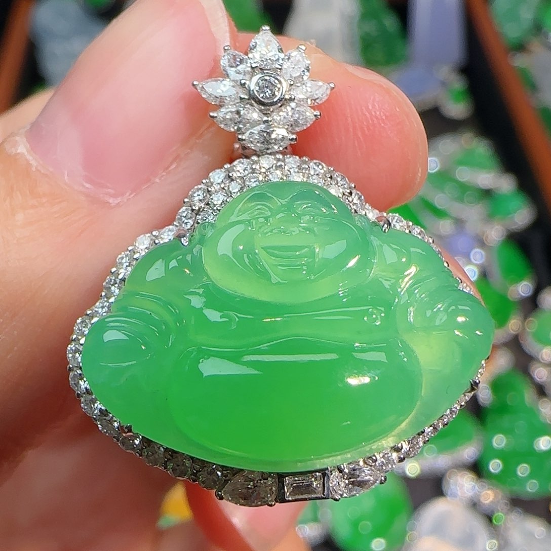 翡翠颈饰18K金镶嵌冰种木那绿佛公