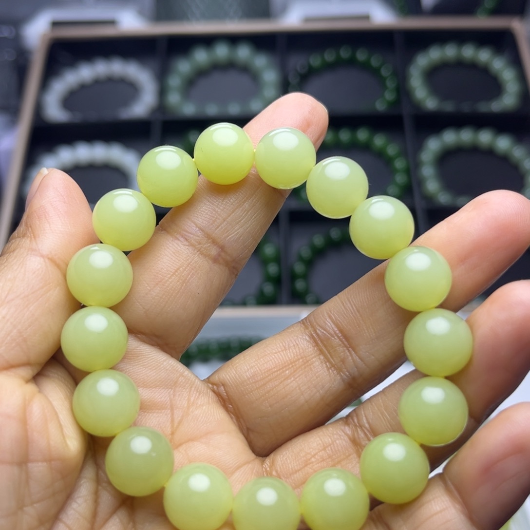 和田玉未镶嵌手链