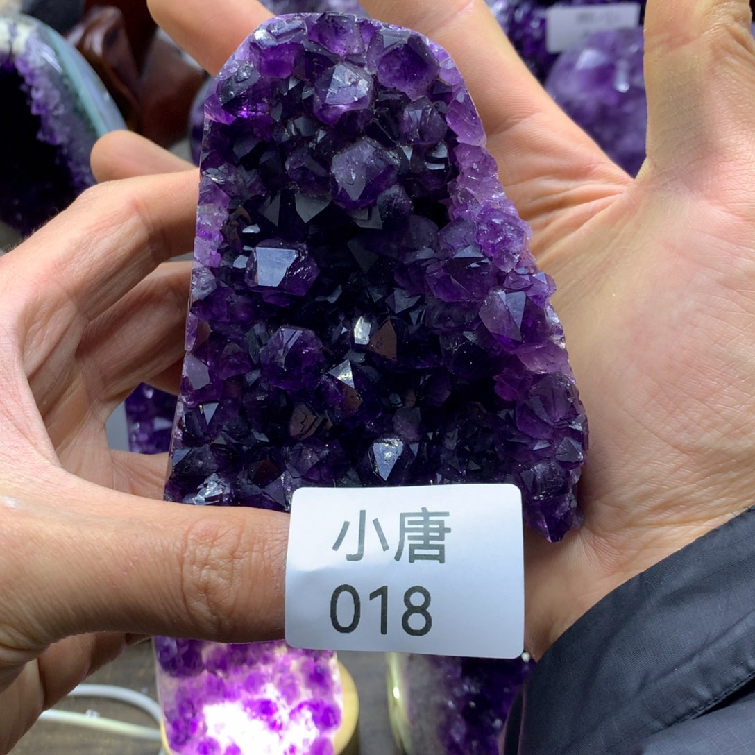 紫晶大型摆件（非配饰）未镶嵌