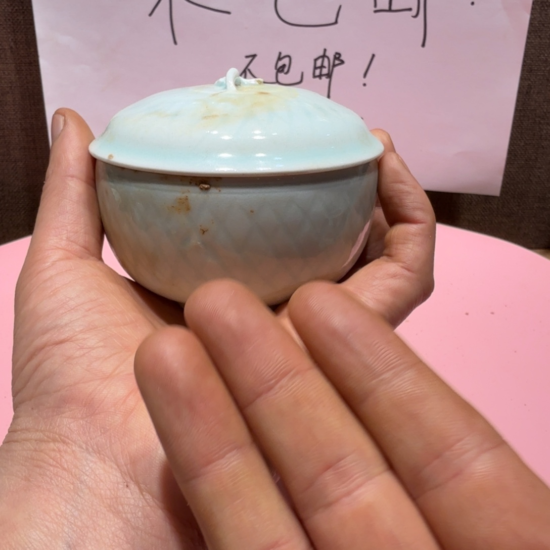 陶其他漂亮的小瓷瓶子