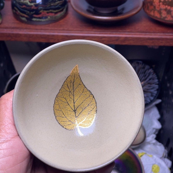 茶盏在我身边也没　