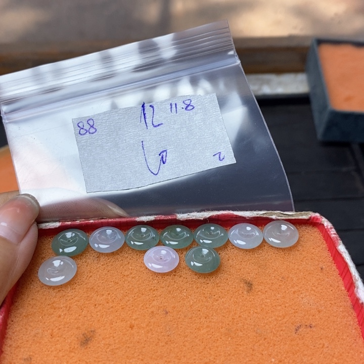 亿***下定制翡翠未镶嵌不退