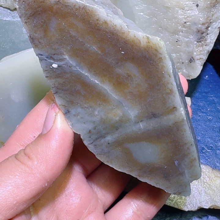 和田玉未镶嵌珠宝半成品