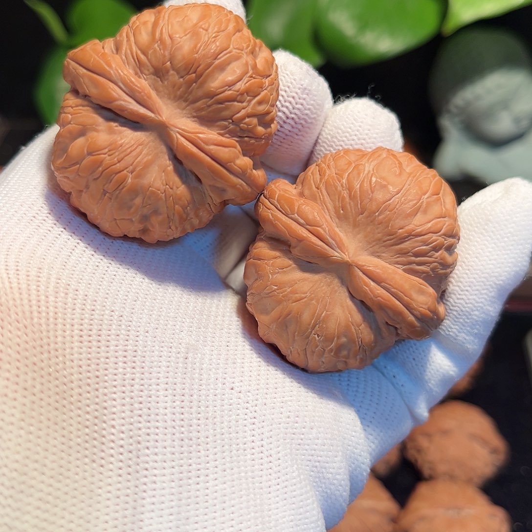 【闪购商品】文玩核桃把件大****香元宝