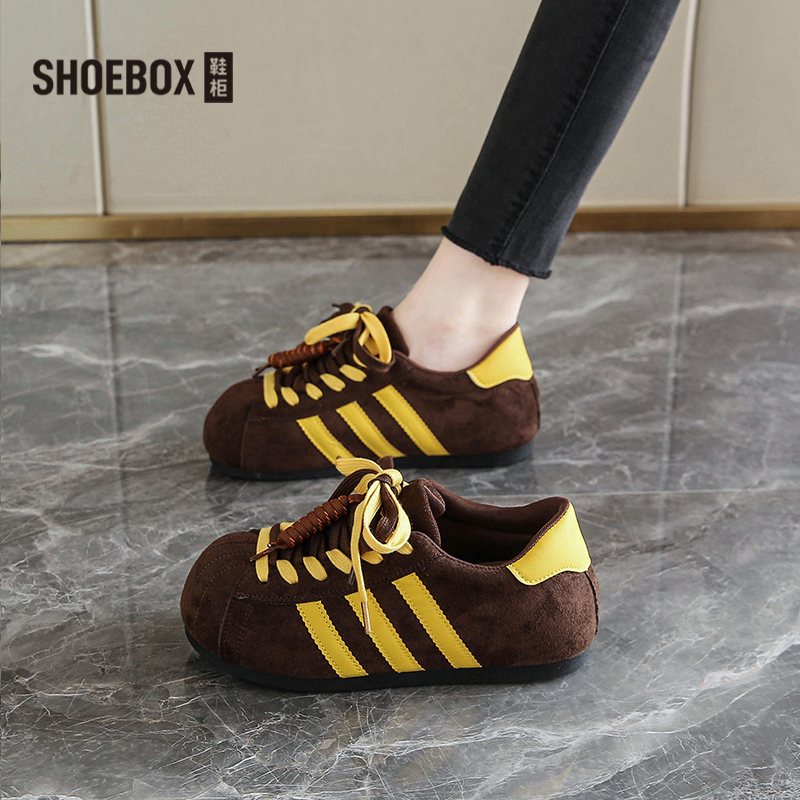 达芙妮鞋柜复古反绒大头鞋女2025秋季爆款厚底贝壳头休闲德训鞋