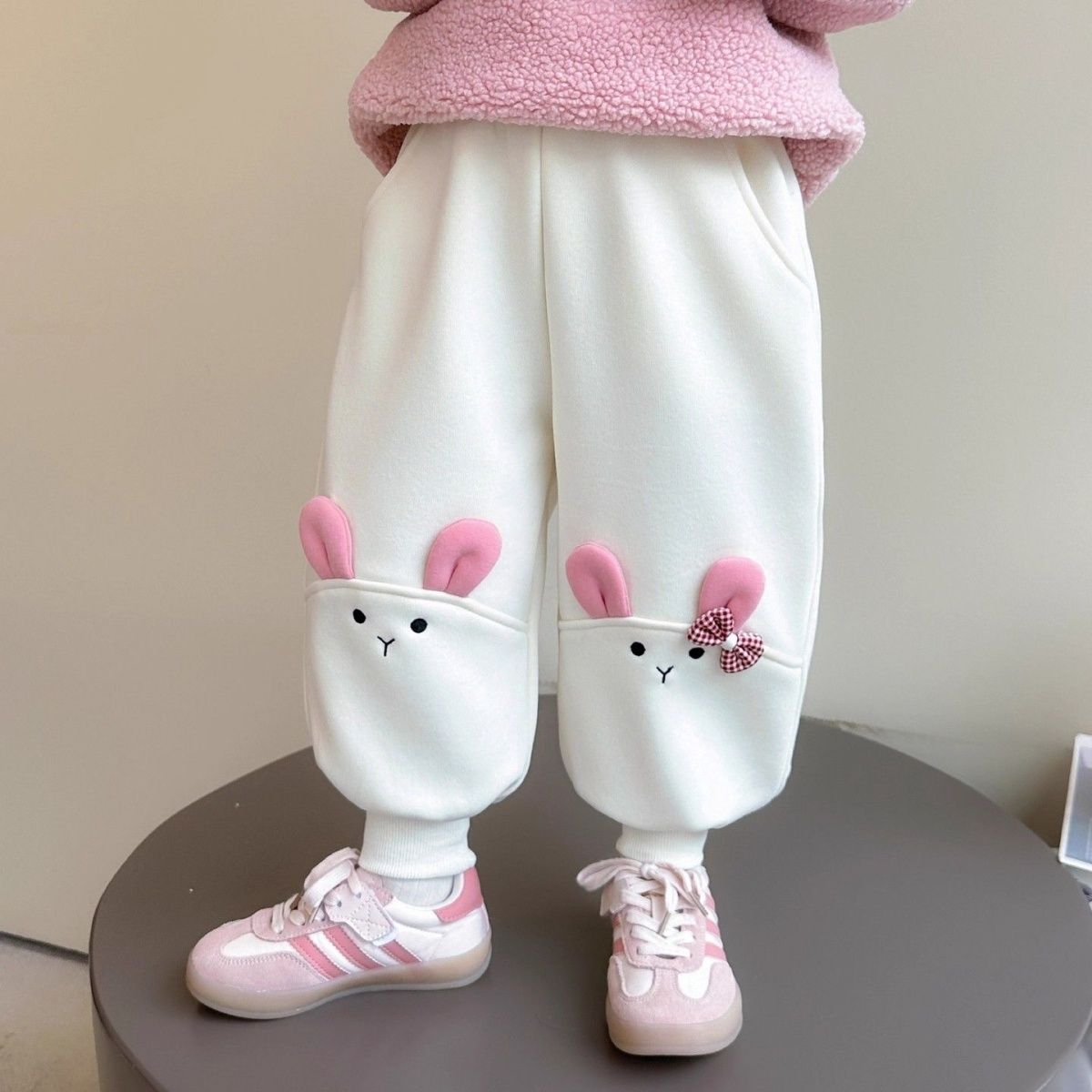 2025女童加绒裤子秋冬韩版一体绒束脚裤女宝加厚休闲卫裤洋气冬装