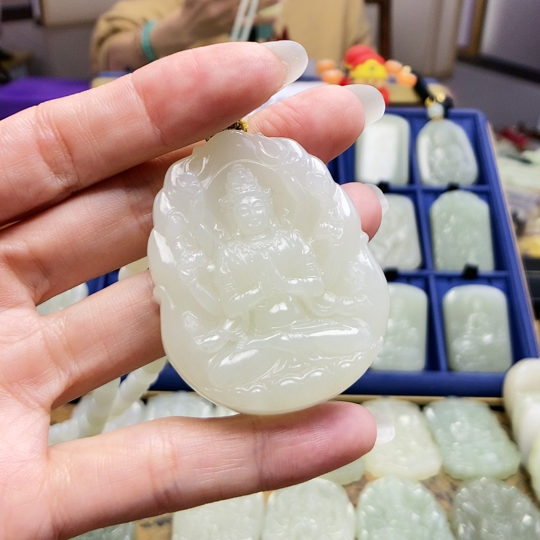 和田玉颈饰未镶嵌王*生