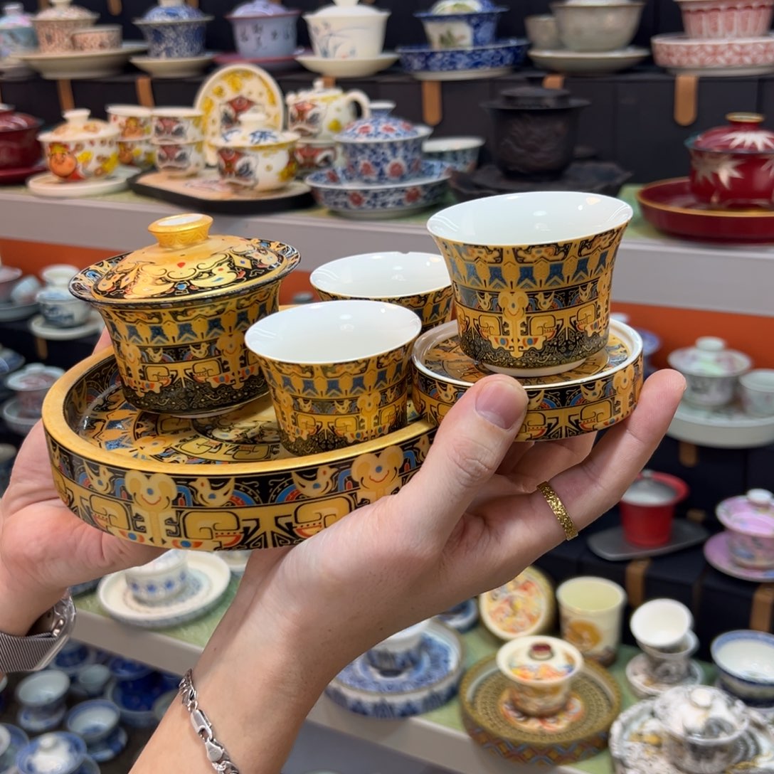 我想问哈他是谁不嘛