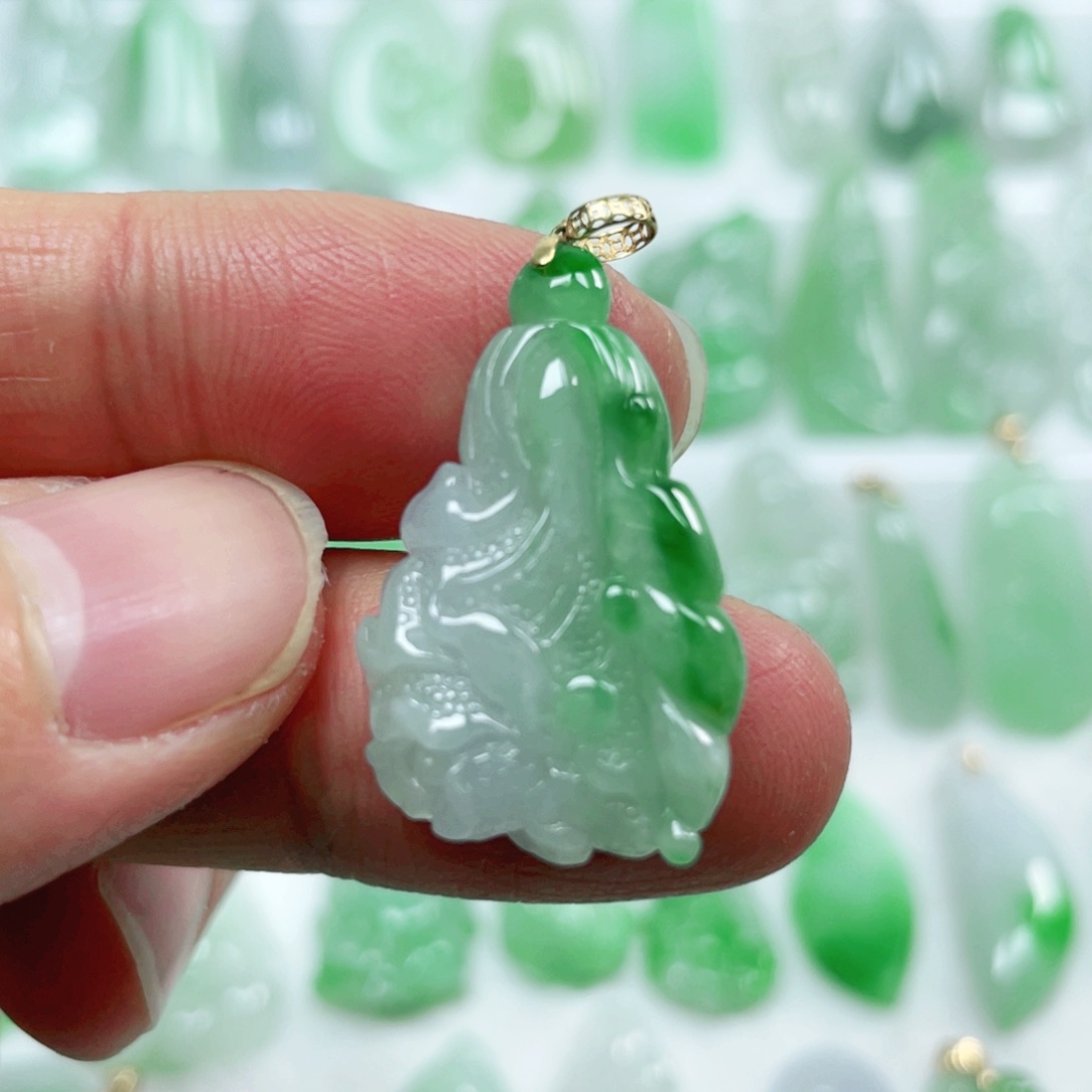 翡翠吊坠(不含链)18K金镶嵌