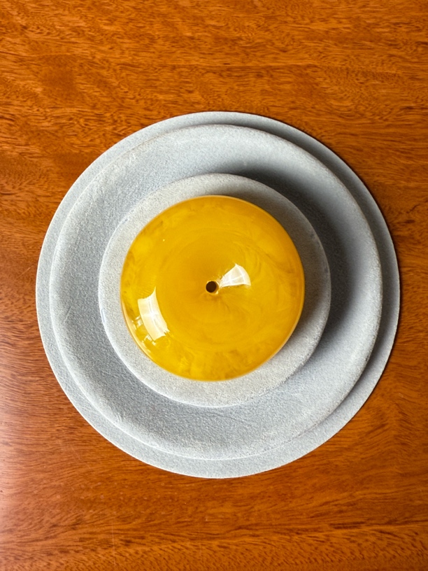 02俄料鸡油黄大平安扣46mm建议拍