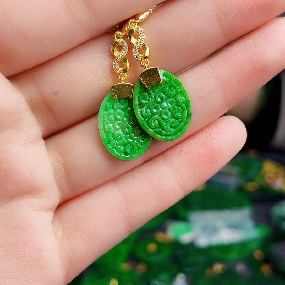 颈饰银S925镶嵌翡翠多样性