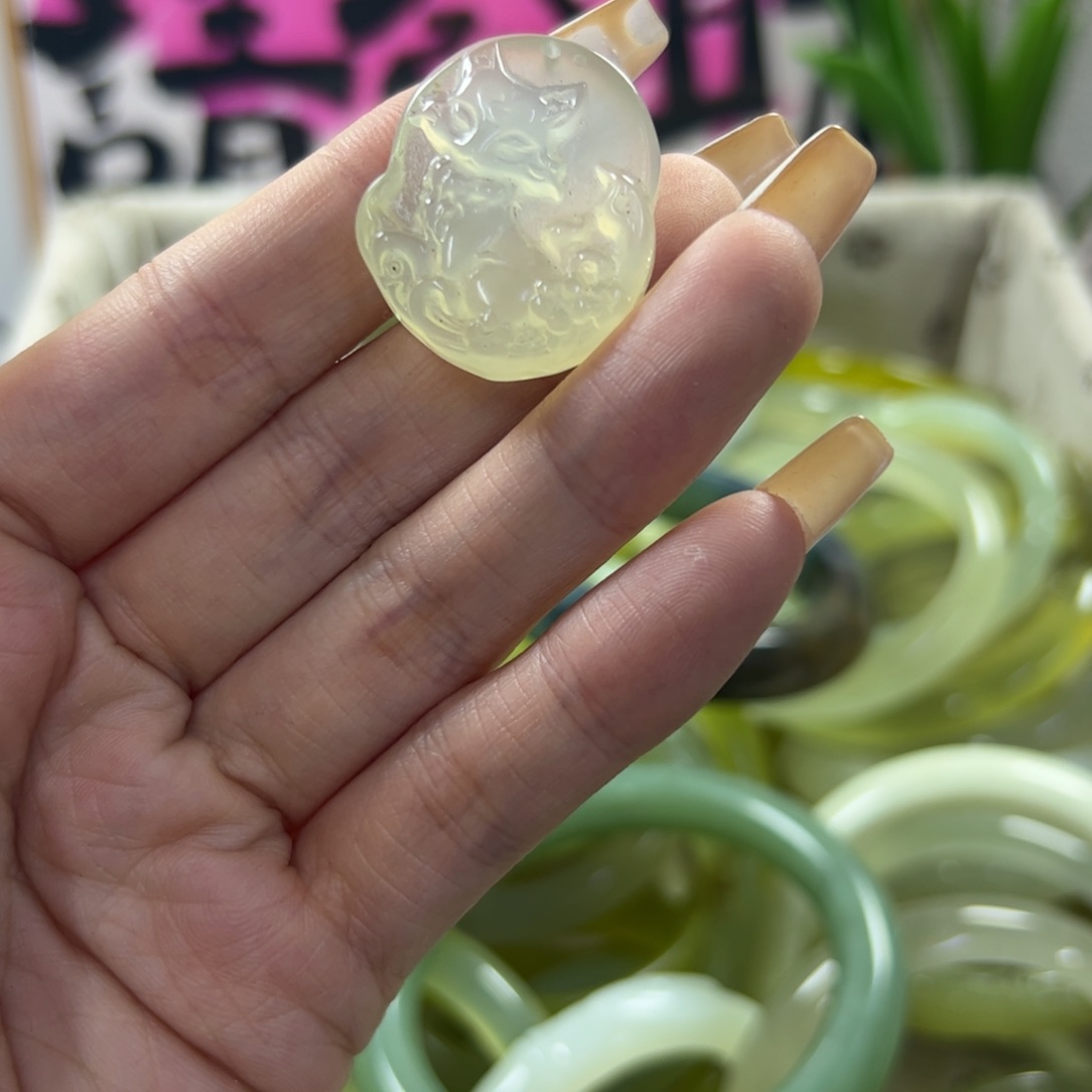 蛇纹石玉手镯未镶嵌164