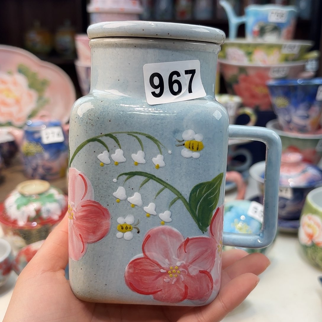 瓷片兔兔好漂亮e e o lv tu z