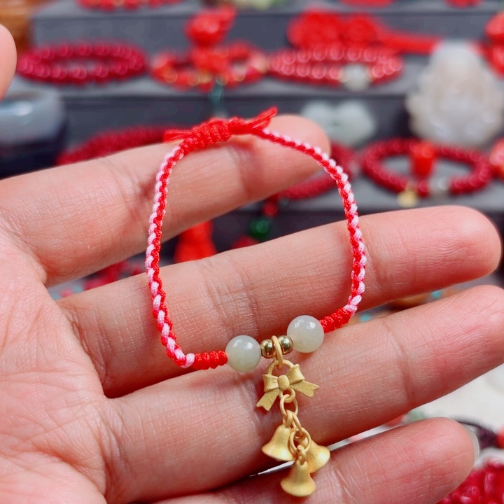 翡翠手链未镶嵌多样