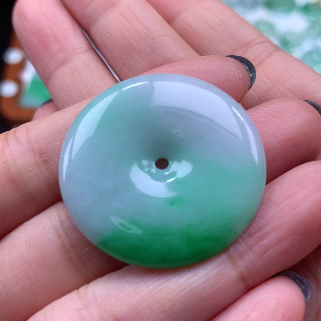 翡翠吊坠(不含链)未镶嵌平安扣