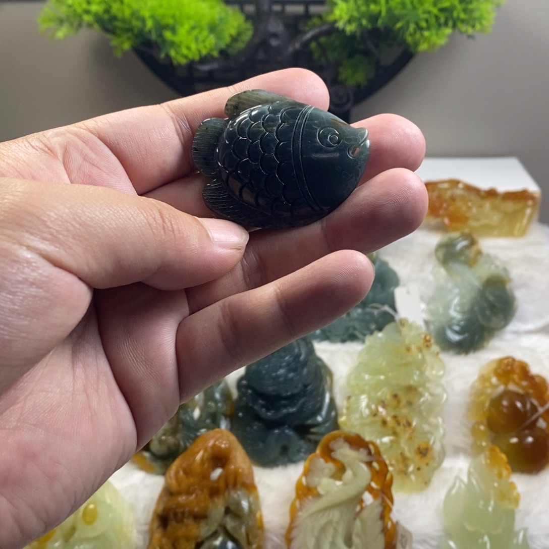 未镶嵌岫玉吊坠(不含链)