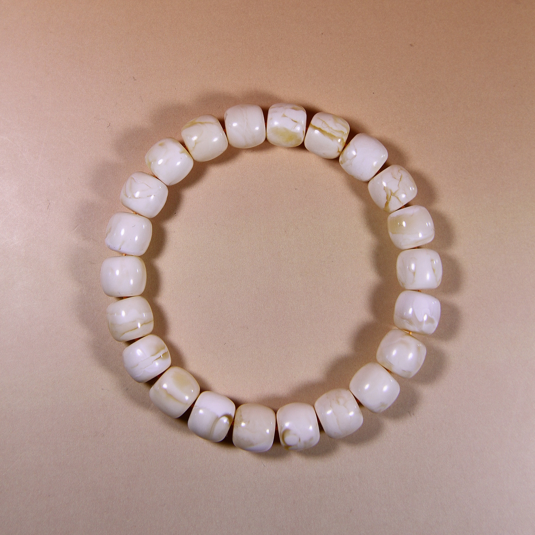 蜜蜡手串直径10MM重12.78克