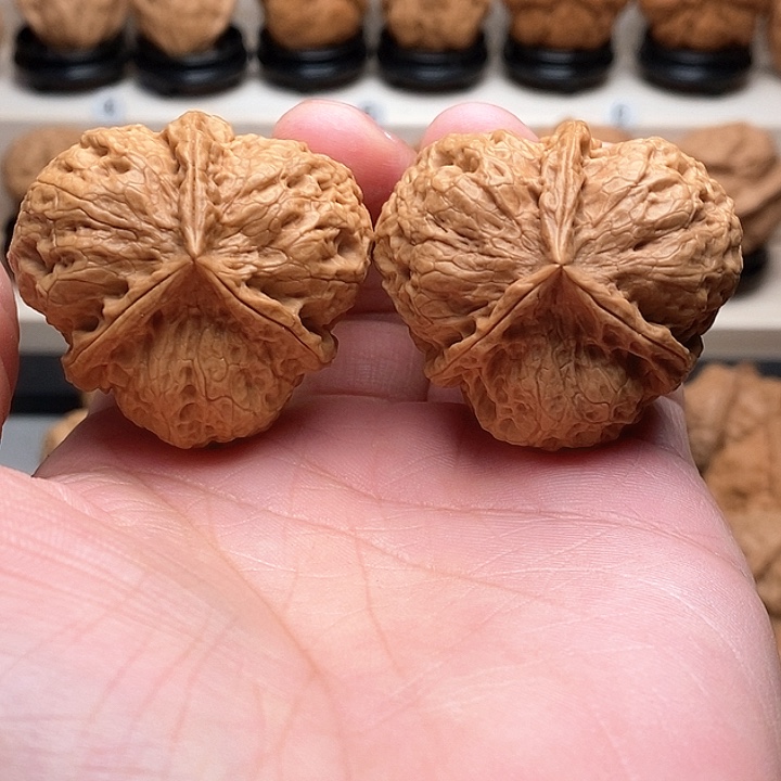 文玩核桃把件…………………………