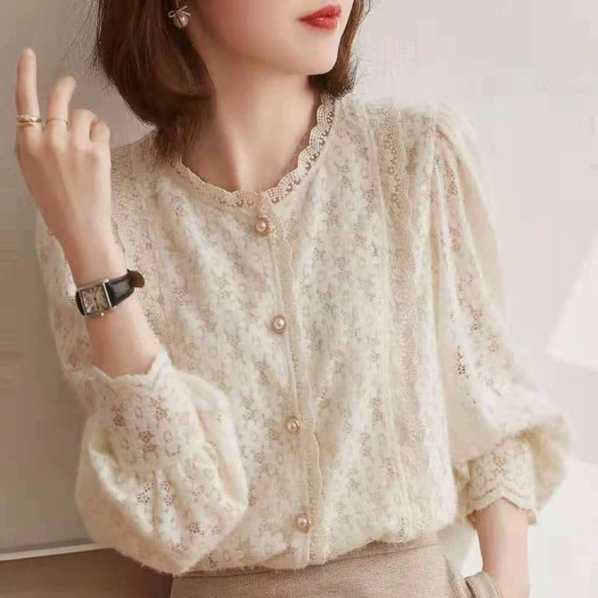 3074大码小香风秋冬新款圆领蕾丝衬衫花边灯笼袖气质时尚HD