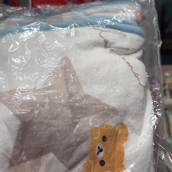 轻松熊白色毛毯一个