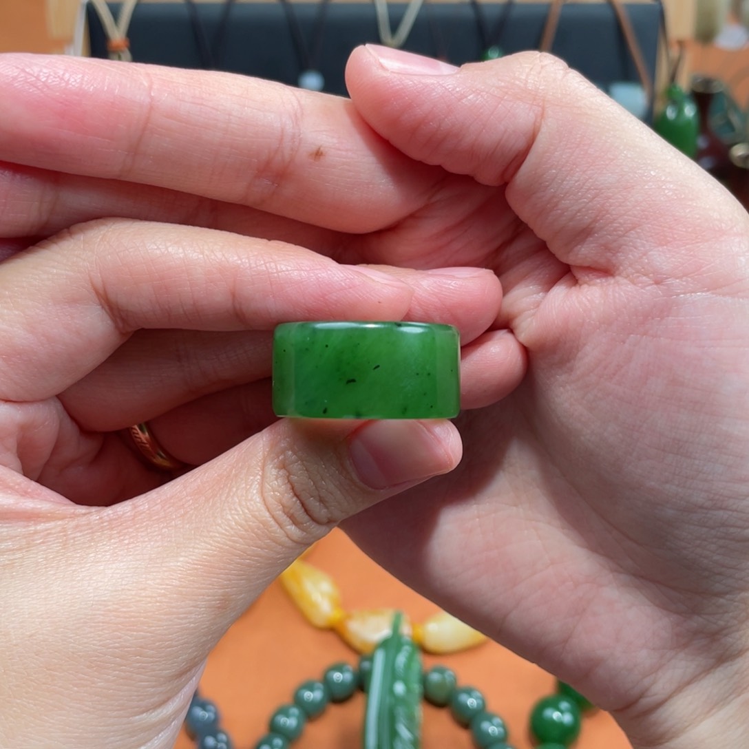 和田玉扳指未镶嵌惊***4