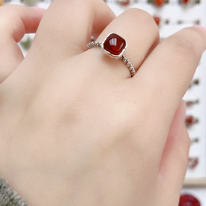 血珀戒指银S925镶嵌天然
