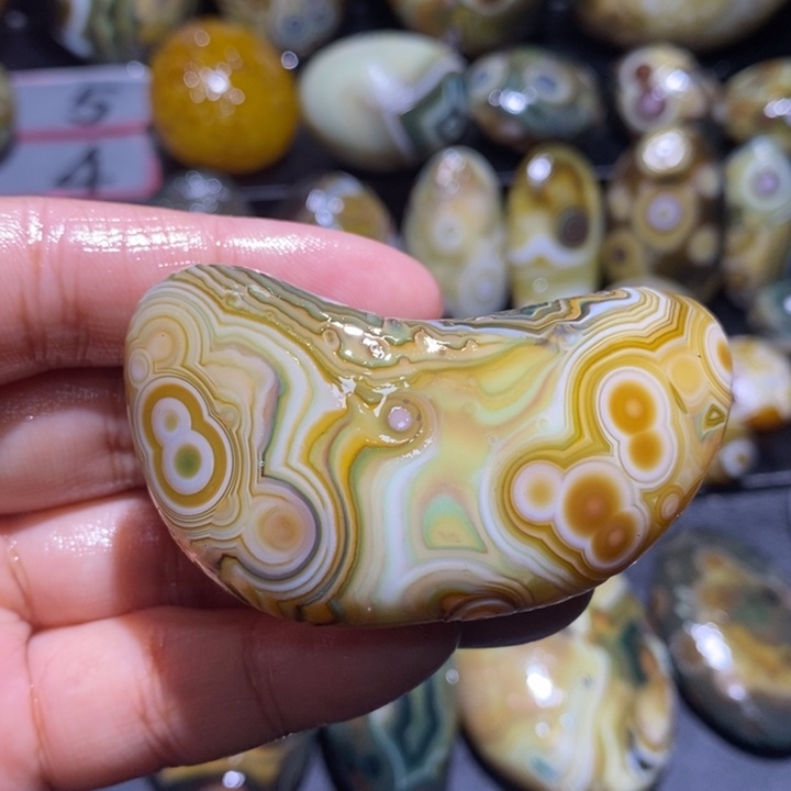 玛瑙/玉髓未镶嵌珠宝半成品97