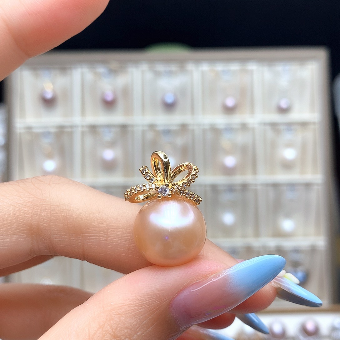 淡水珍珠合金颈饰